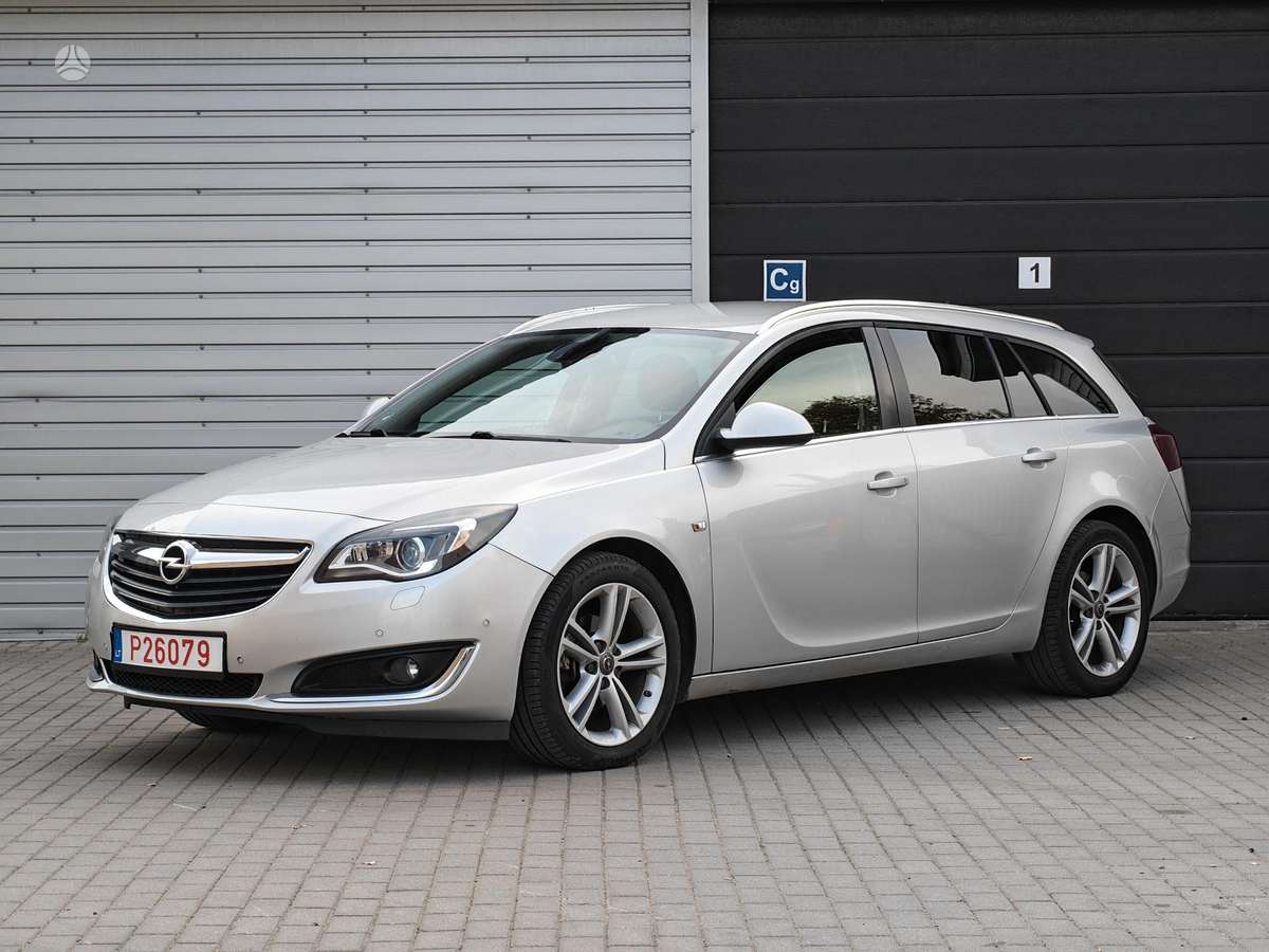 Opel Insignia 2015 — салон