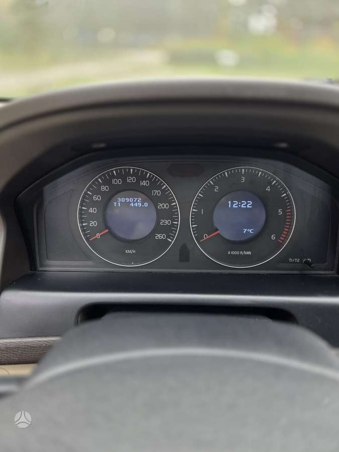 Volvo XC60 2009 — photo 11