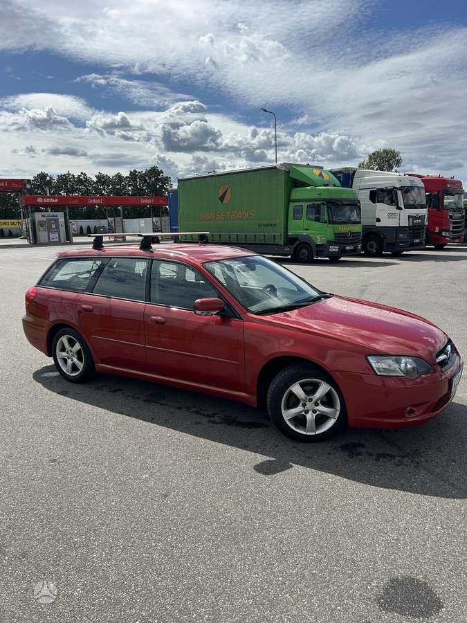 Subaru Legacy 2004 — photo 17