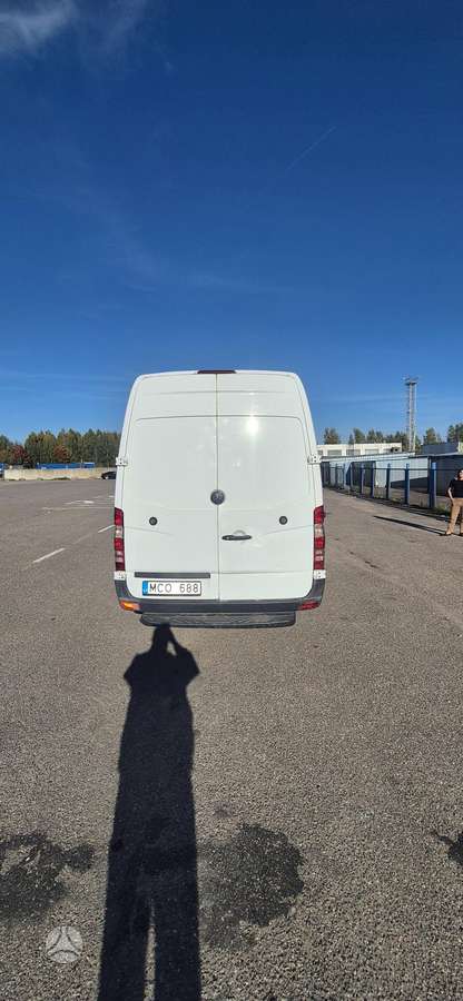 Mercedes-Benz Sprinter 2010 — салон