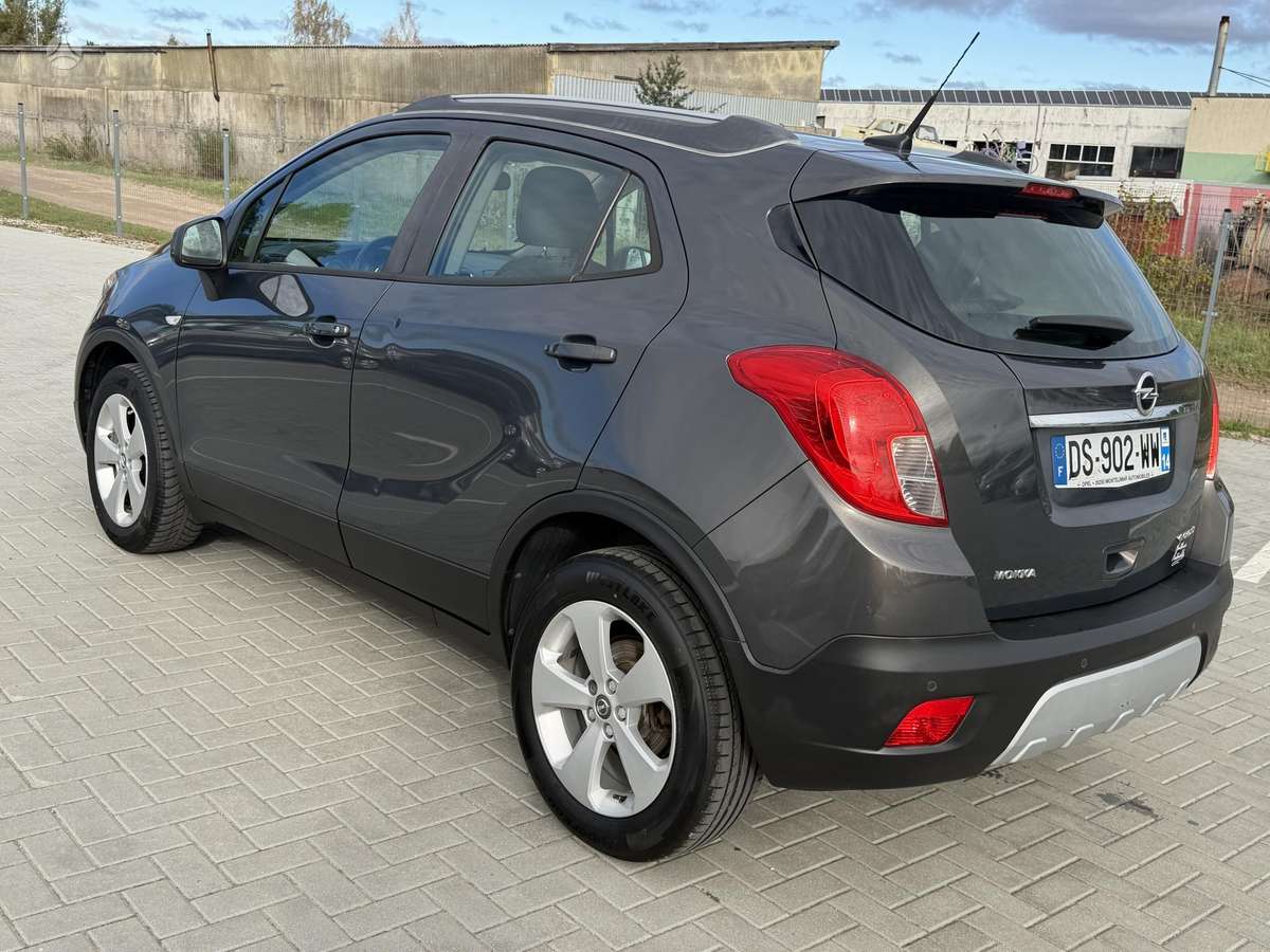 Opel Mokka 2015 — interior
