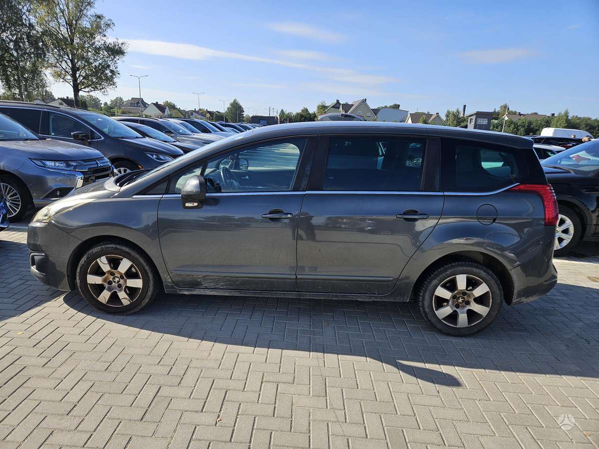 Peugeot 5008 2015 — photo 7
