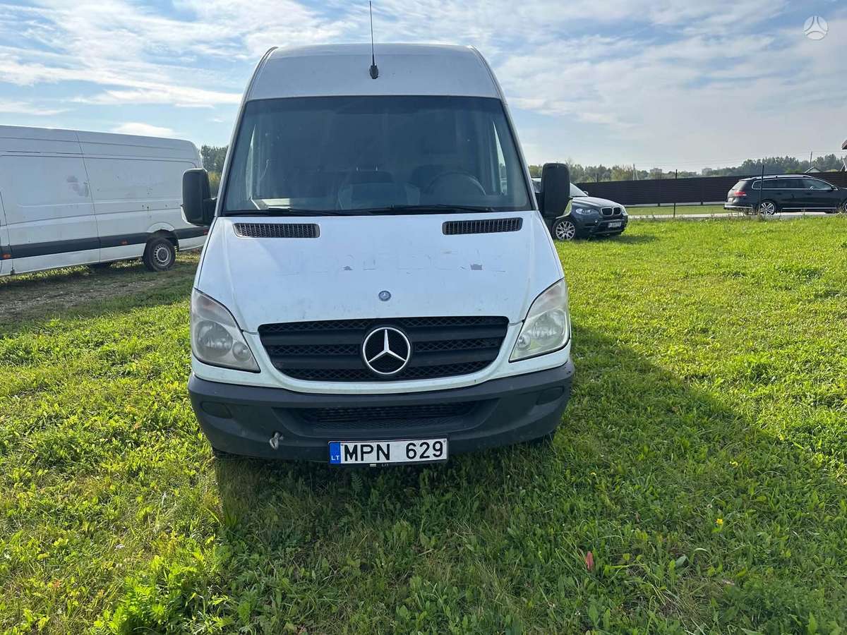 Mercedes-Benz Sprinter 2012 — photo 12