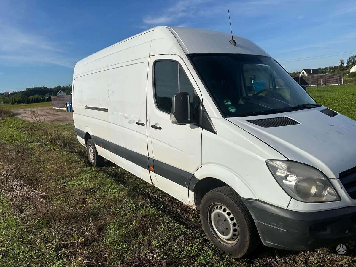 Mercedes-Benz Sprinter 2012 — photo 5