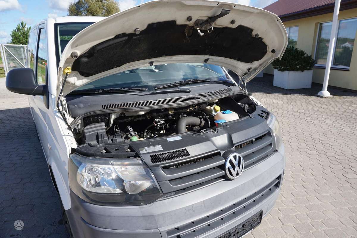 Volkswagen Transporter 2010 — photo 21