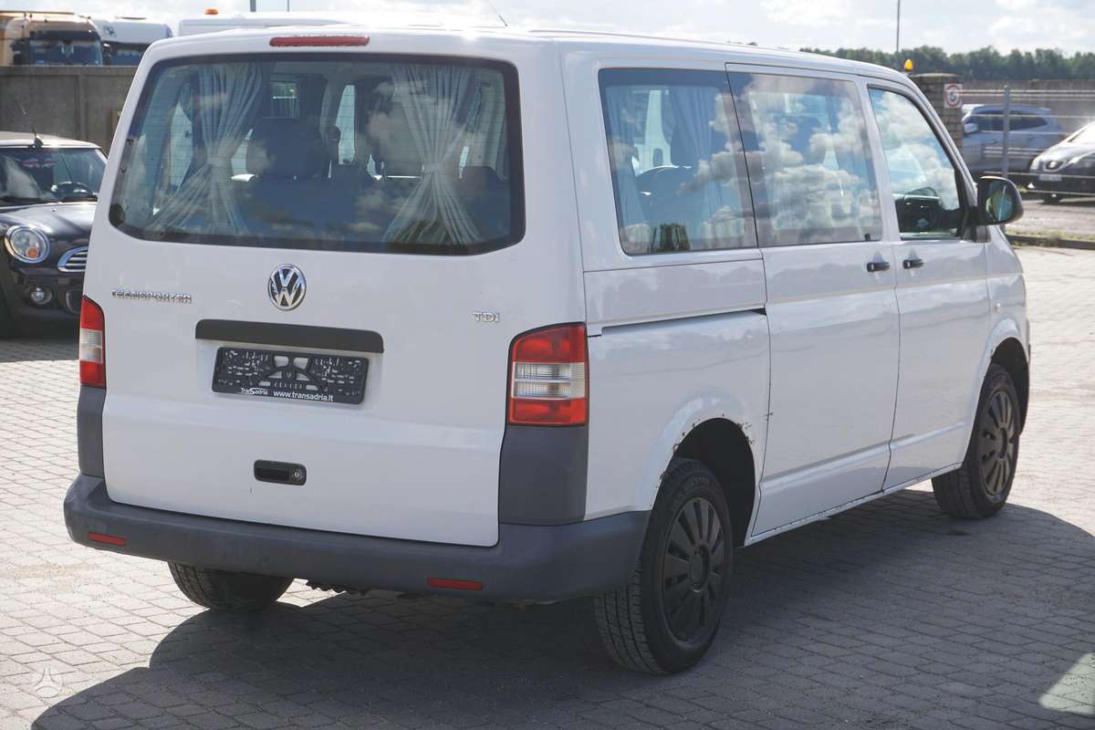 Volkswagen Transporter 2010 — engine 1968 cm³, 84 HP (62kW)