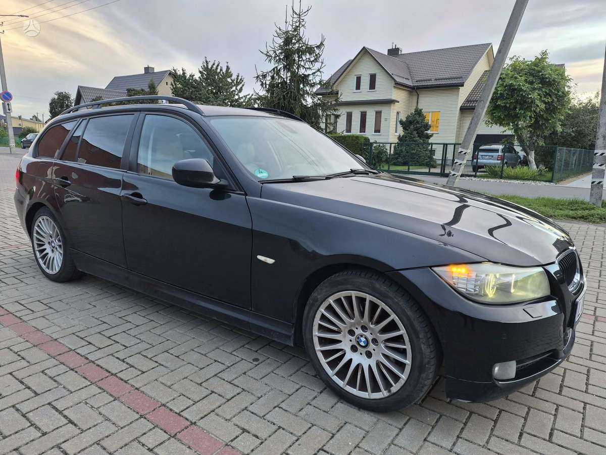 BMW 320, 2010