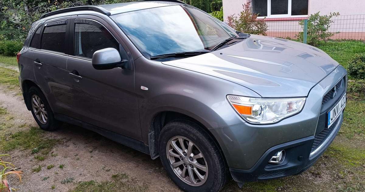 Mitsubishi ASX 2012 — rear view