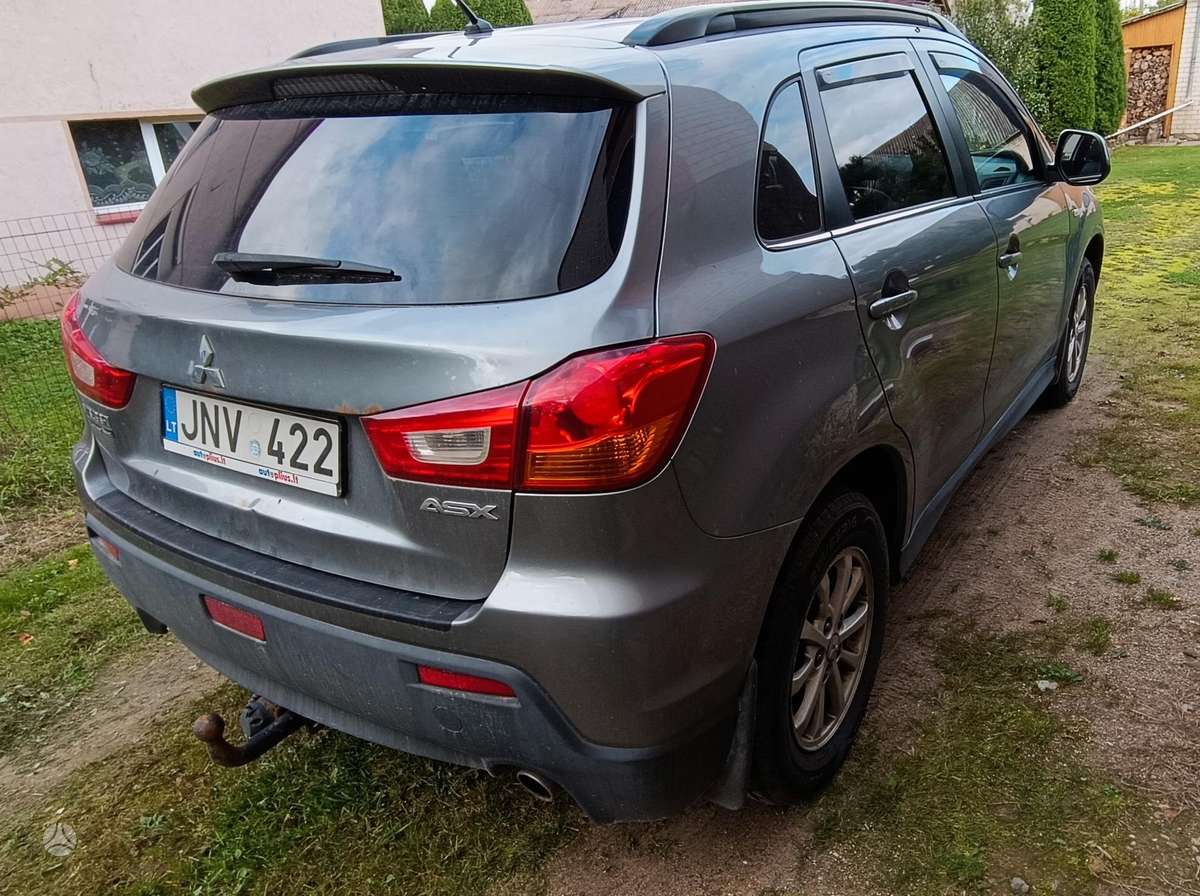 Mitsubishi ASX 2012 — interior