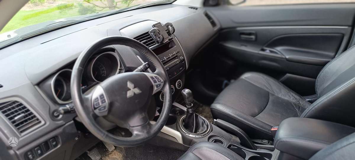 Mitsubishi ASX 2012 — photo 6