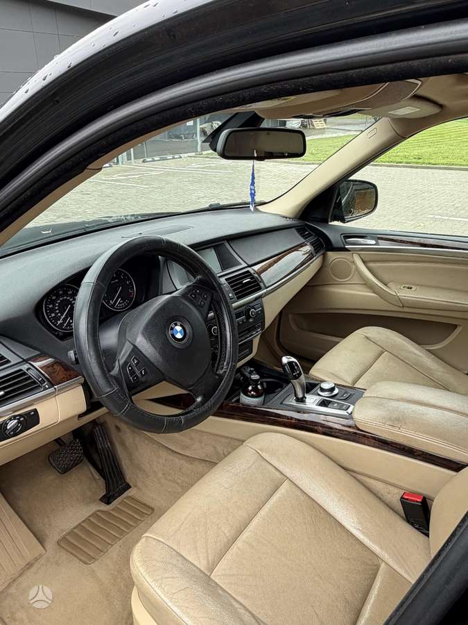 BMW X5 2008 — фото 12