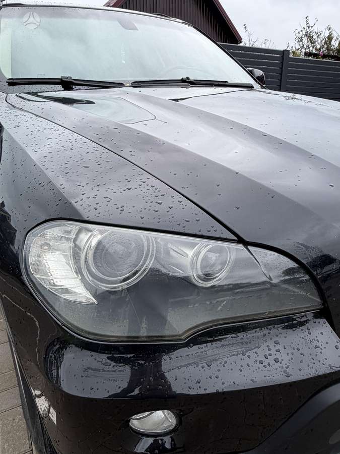 BMW X5 2008 — двигун 3000 cm³, 272 HP (200kW)