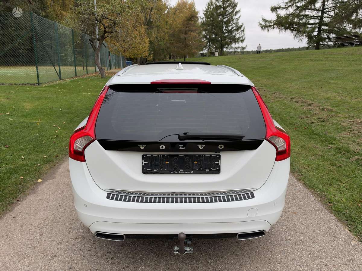 Volvo V60 2013 — photo 6