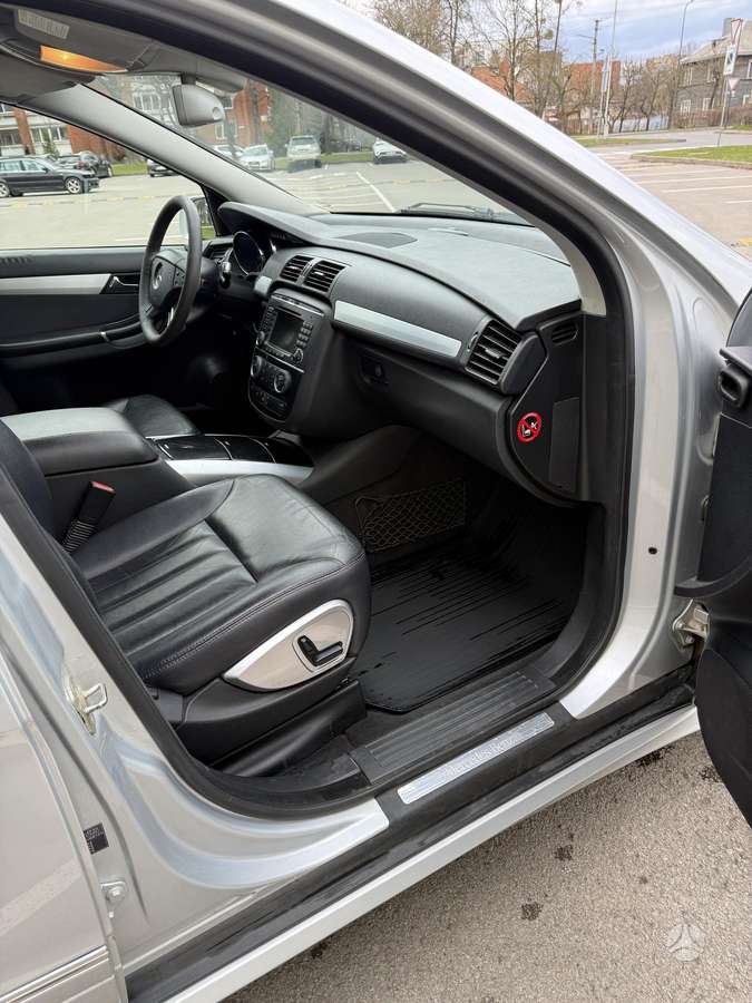 Mercedes-Benz R320 2006 — photo 12