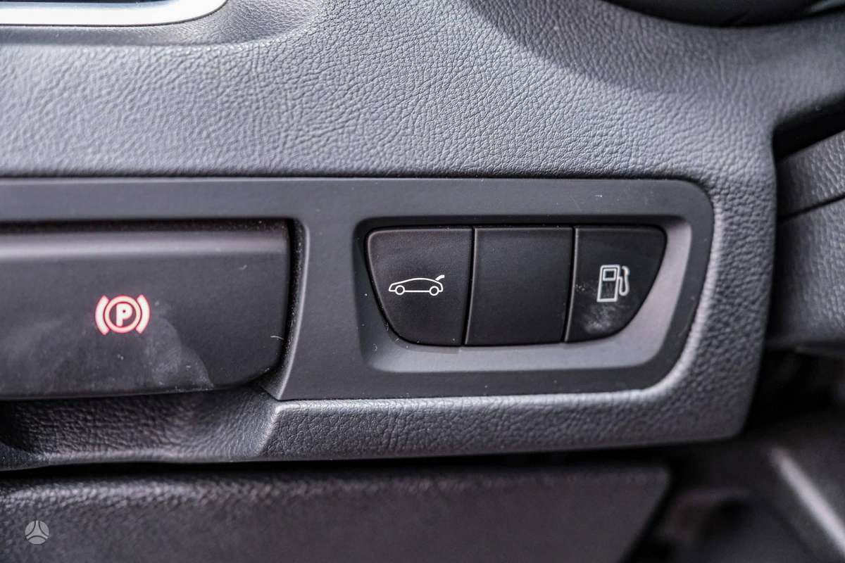 Peugeot 508 2015 — photo 17