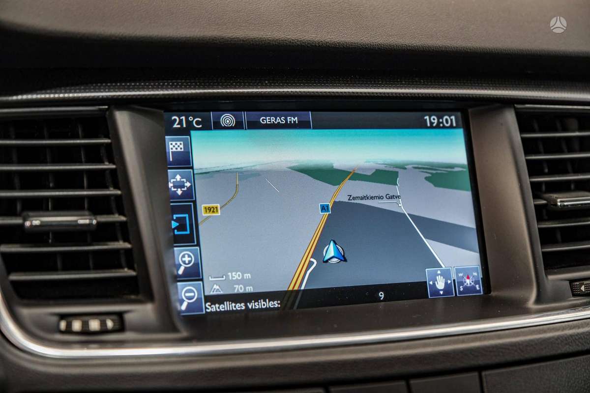 Peugeot 508 2015 — photo 25