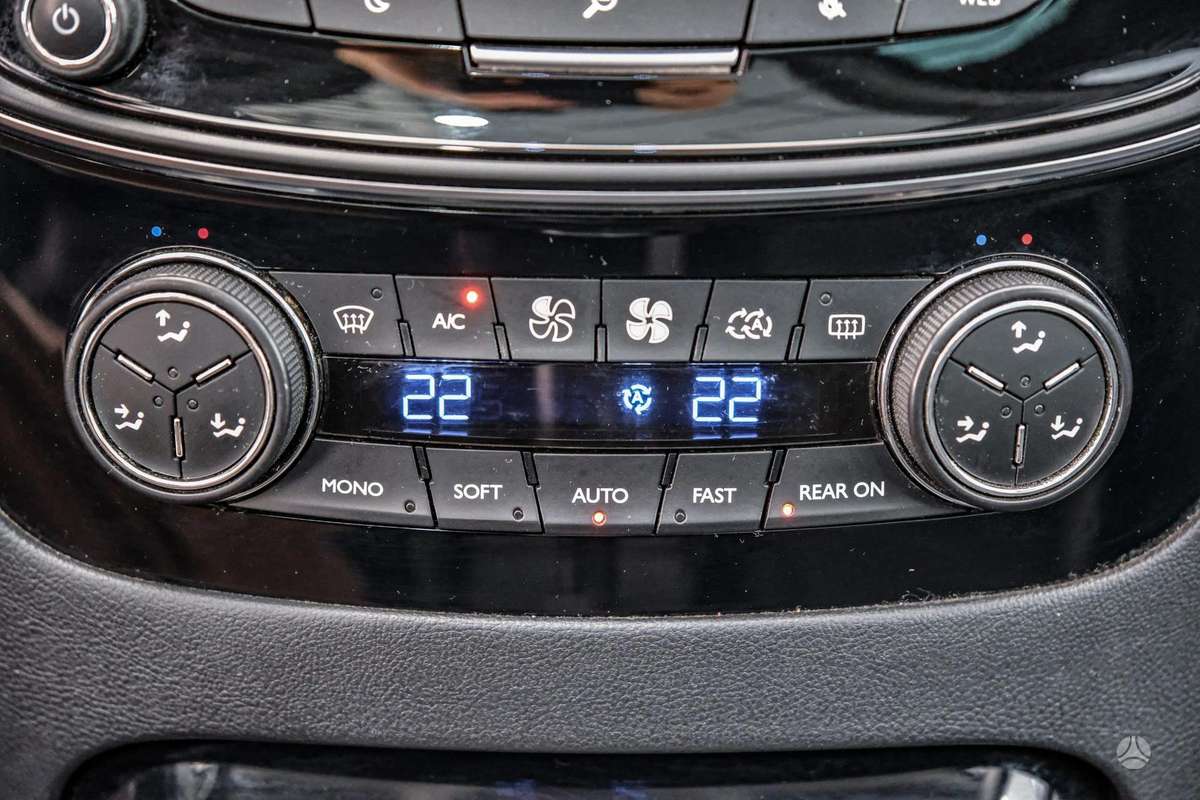 Peugeot 508 2015 — photo 27