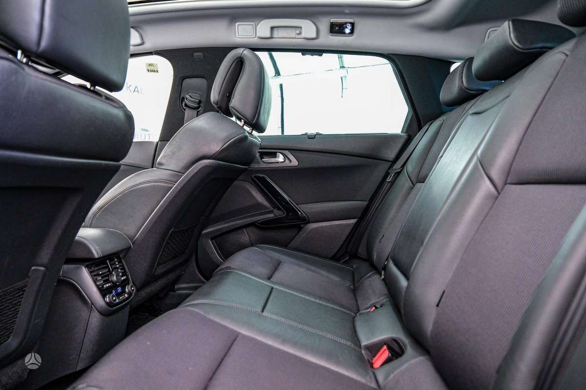 Peugeot 508 2015 — photo 8