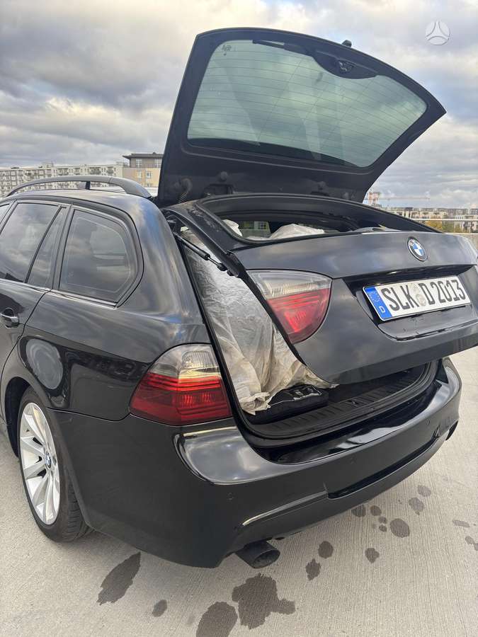 BMW 320 2007 — photo 19