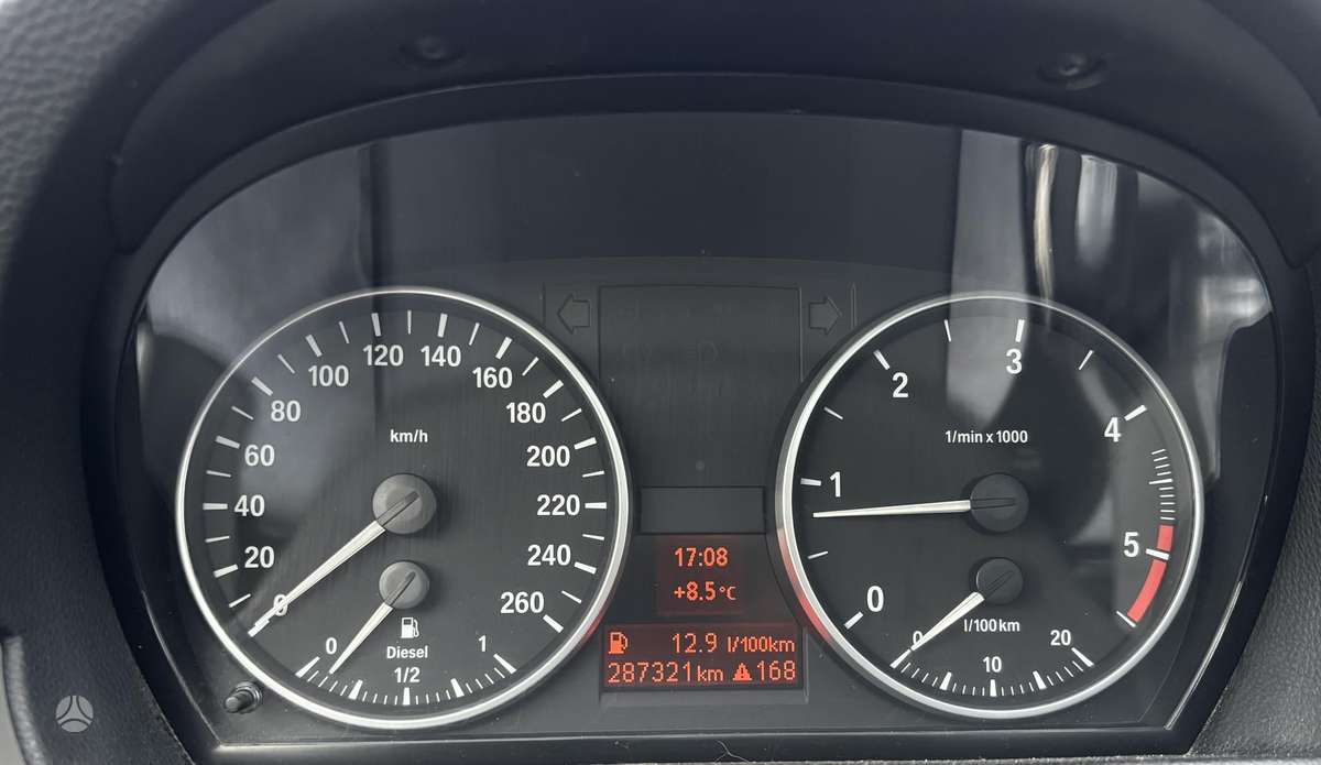 BMW 320 2007 — photo 26