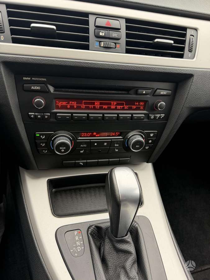 BMW 325 2010 — photo 15