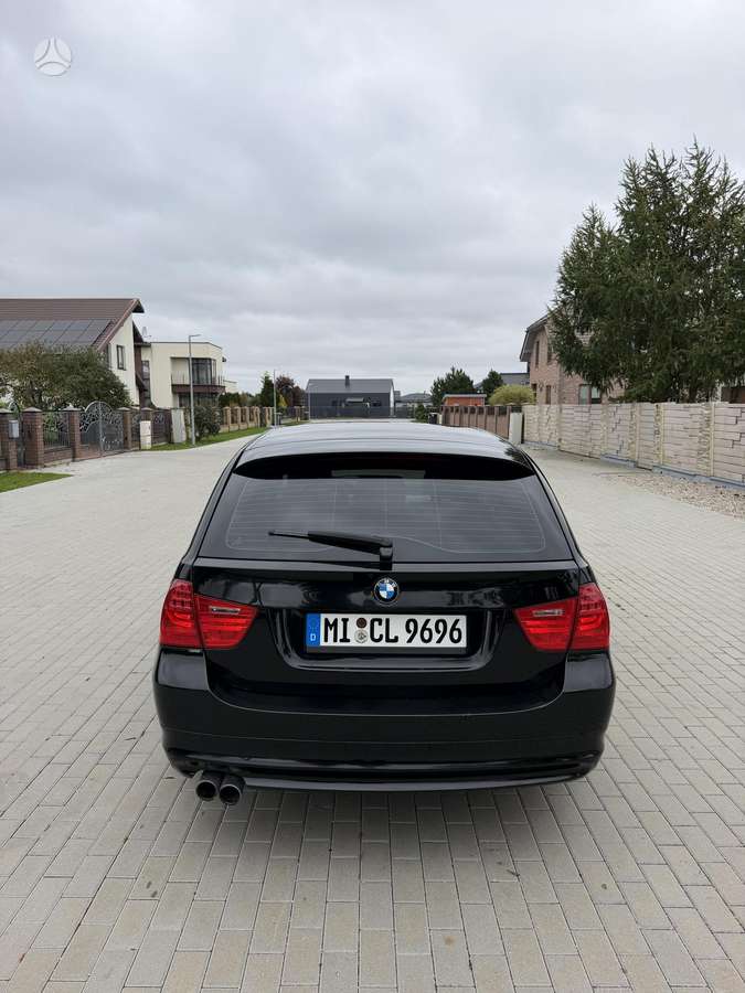 BMW 325 2010 — photo 6