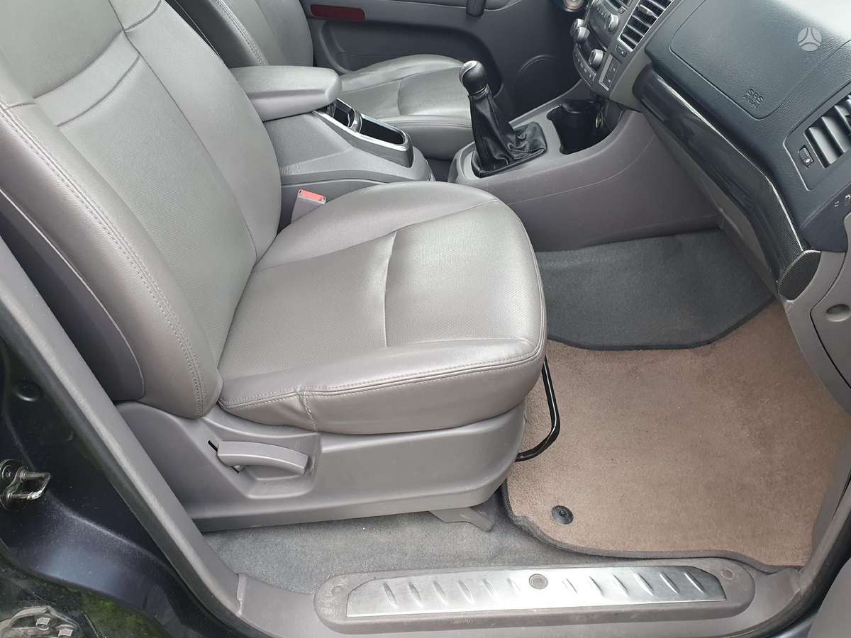 SsangYong Rodius 2015 — фото 22