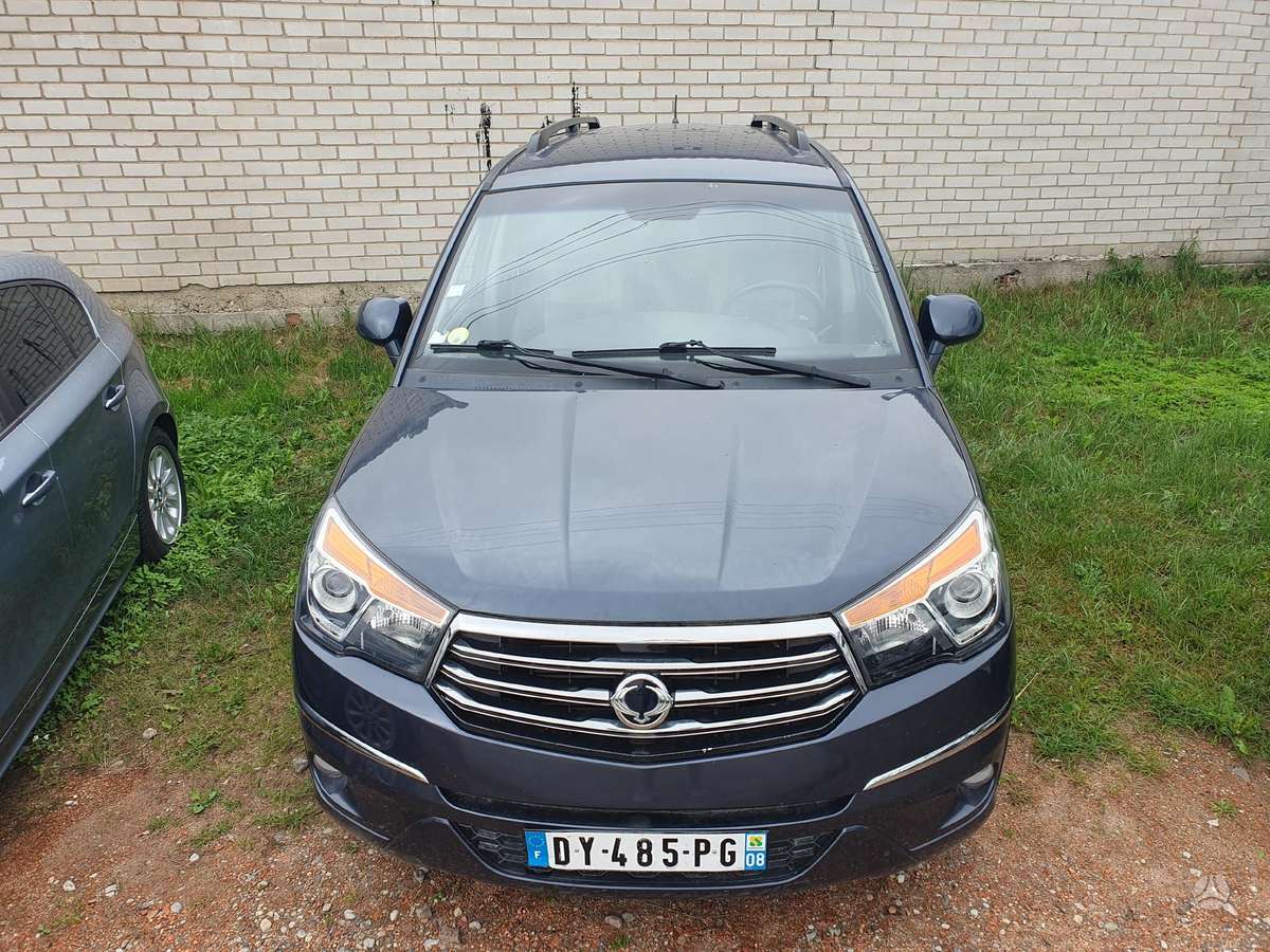 SsangYong Rodius 2015 — фото 9