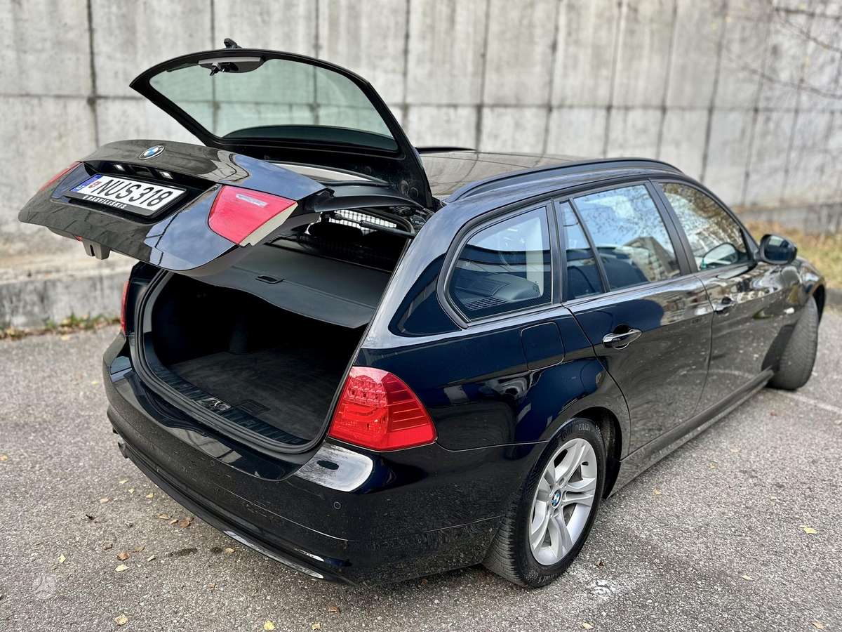 BMW 320 2011 — photo 11
