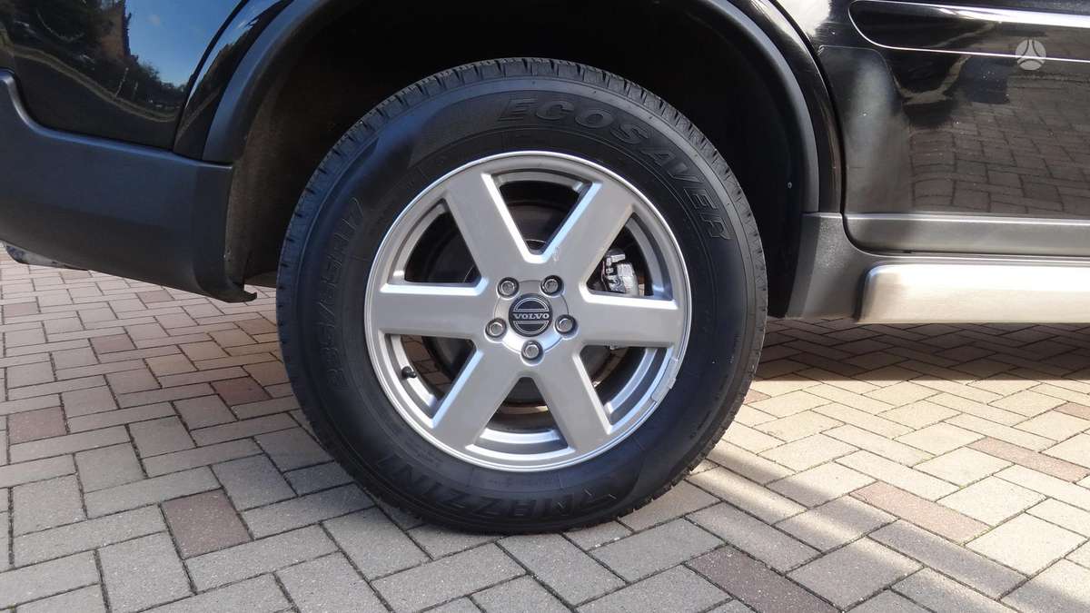 Volvo XC90 2010 — photo 10