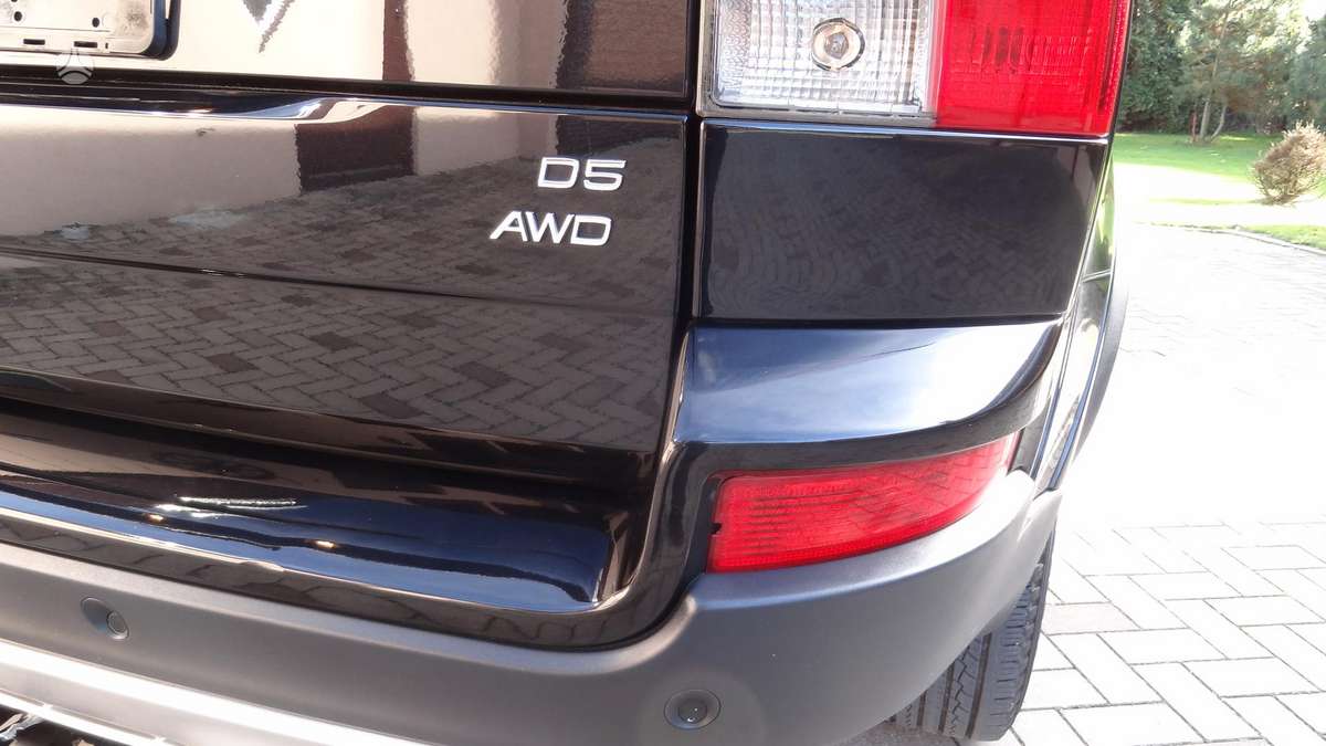 Volvo XC90 2010 — photo 11