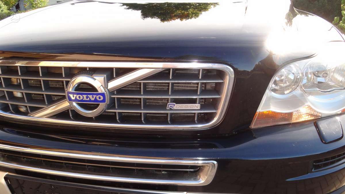 Volvo XC90 2010 — photo 16