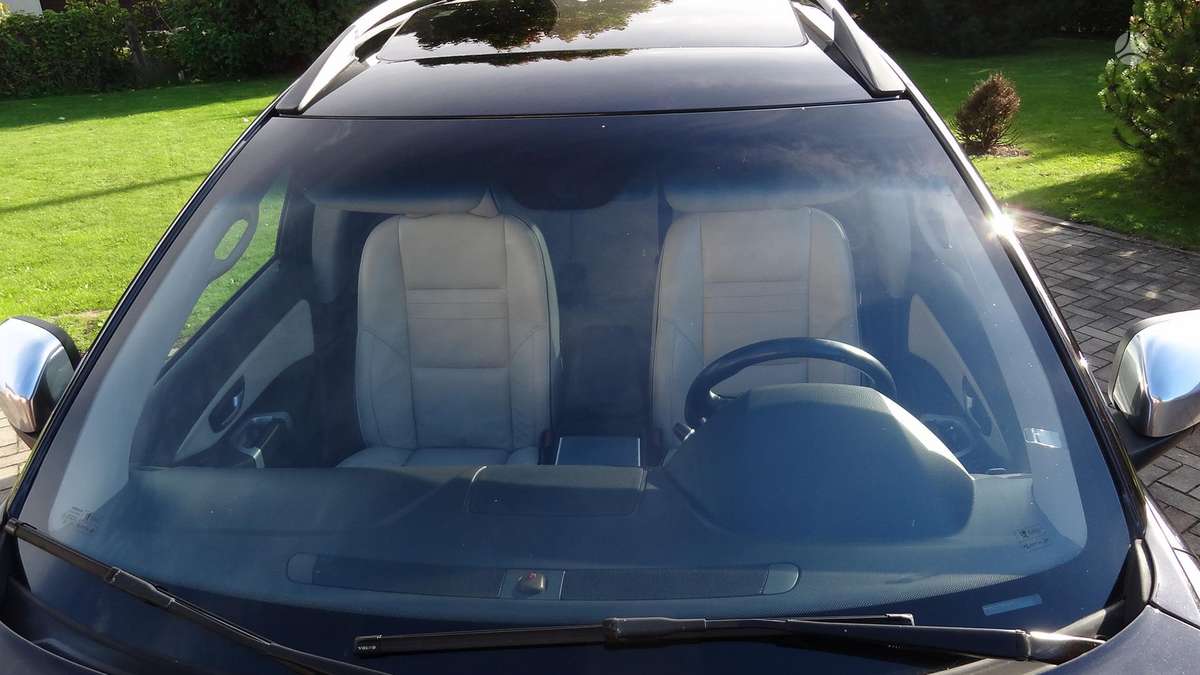 Volvo XC90 2010 — photo 18