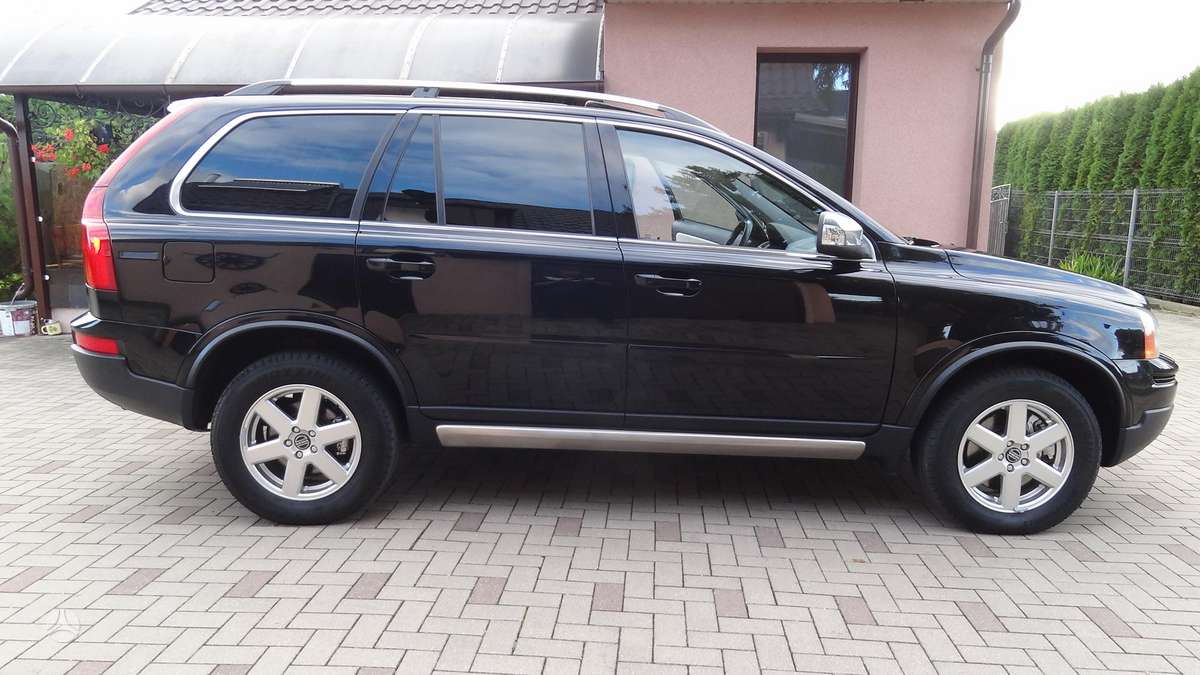 Volvo XC90 2010 — photo 23