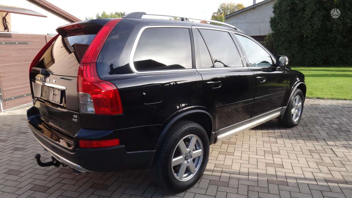 Volvo XC90 2010 — engine 2401 cm³, 185 HP (136kW)