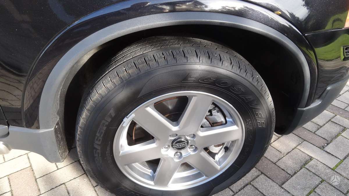 Volvo XC90 2010 — photo 9