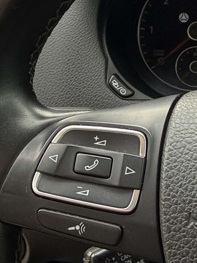 Volkswagen Sharan 2013 — photo 16