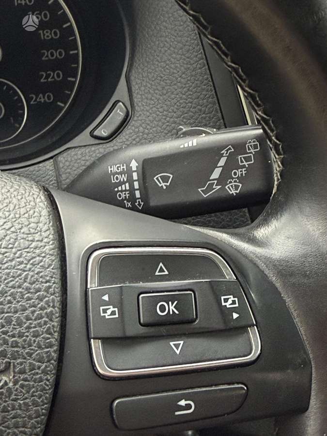 Volkswagen Sharan 2013 — photo 17