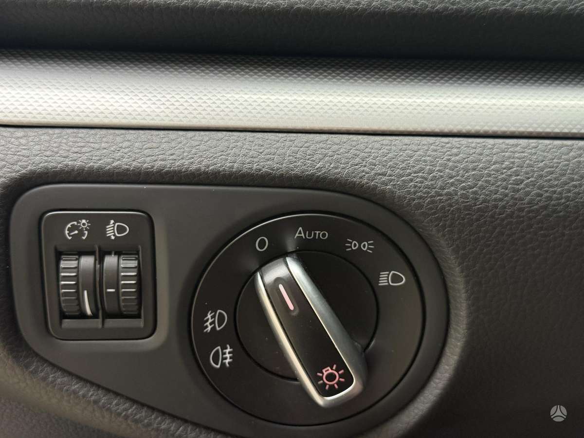 Volkswagen Sharan 2013 — photo 25