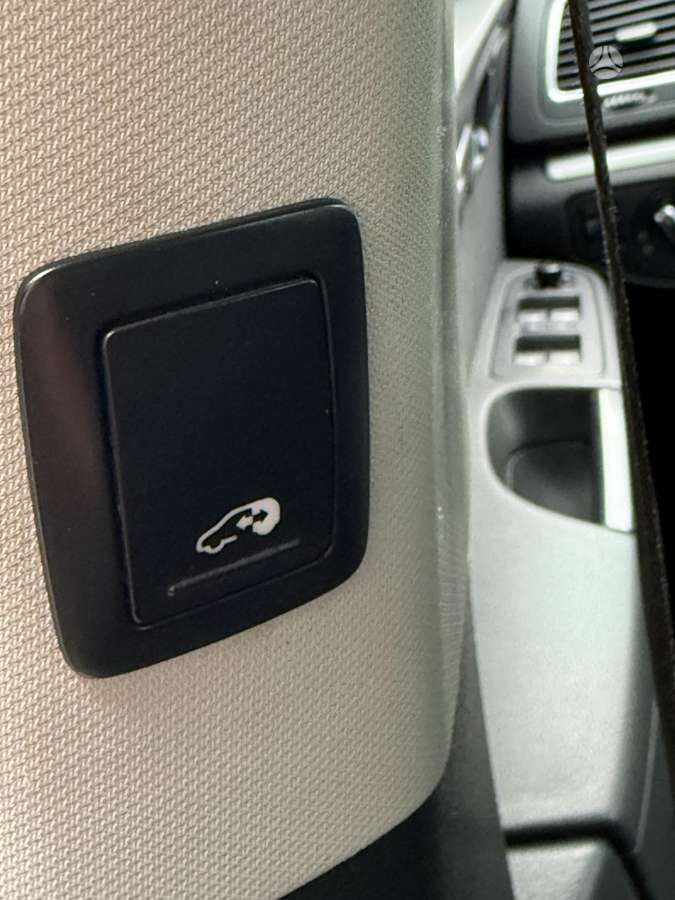 Volkswagen Sharan 2013 — photo 29