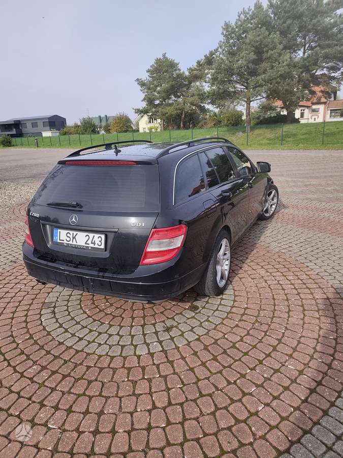 Mercedes-Benz C200 2008 — двигун 2000 cm³, 136 HP (100kW)