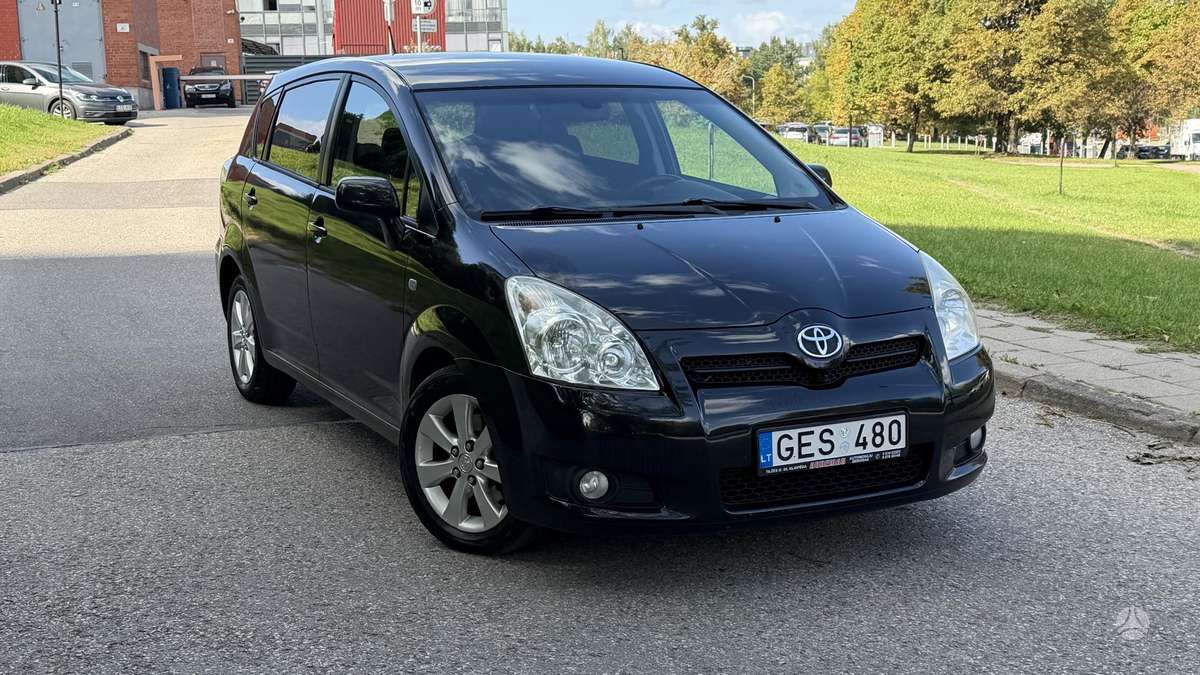 Toyota Corolla 2009 — photo 11