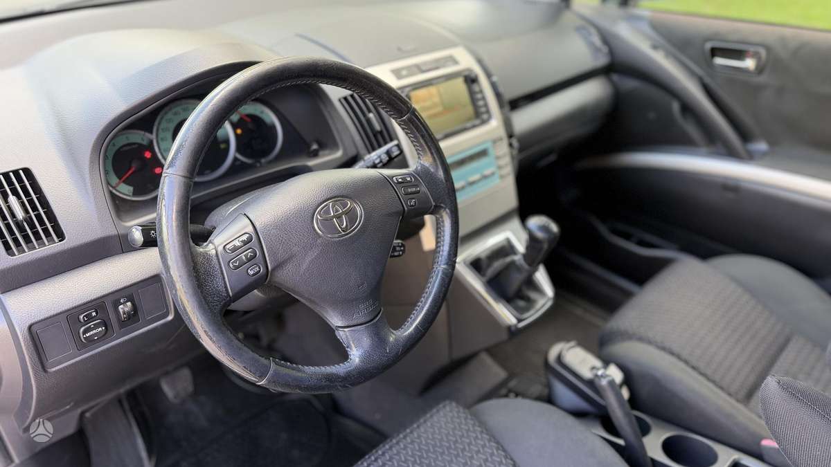 Toyota Corolla 2009 — photo 15