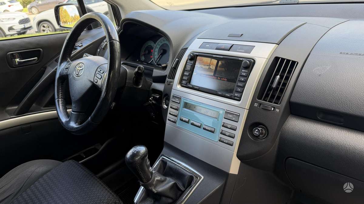 Toyota Corolla 2009 — photo 19