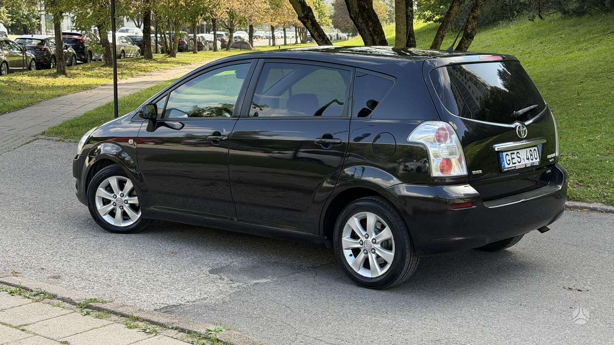 Toyota Corolla 2009 — engine 2231 cm³, 136 HP (100kW)