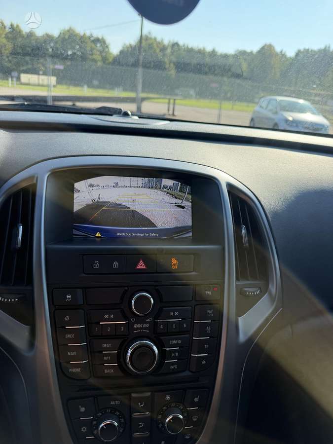 Opel Astra 2015 — photo 8