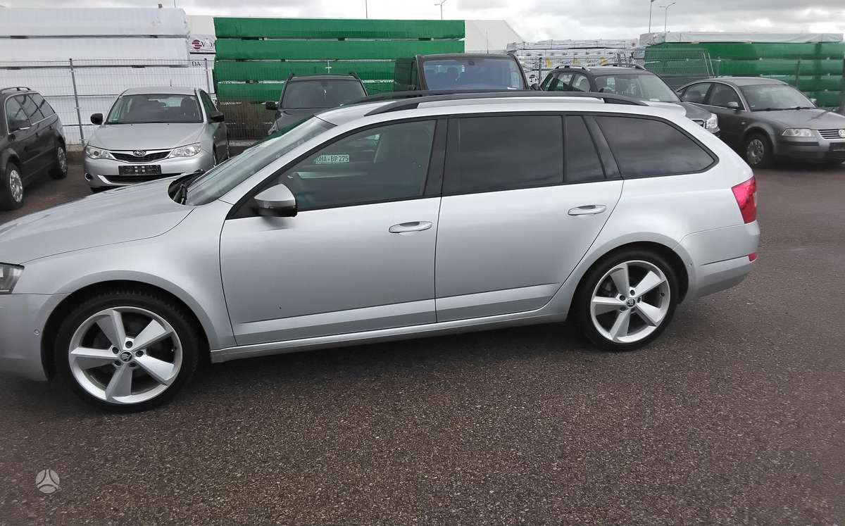 Skoda Octavia 2014 — салон