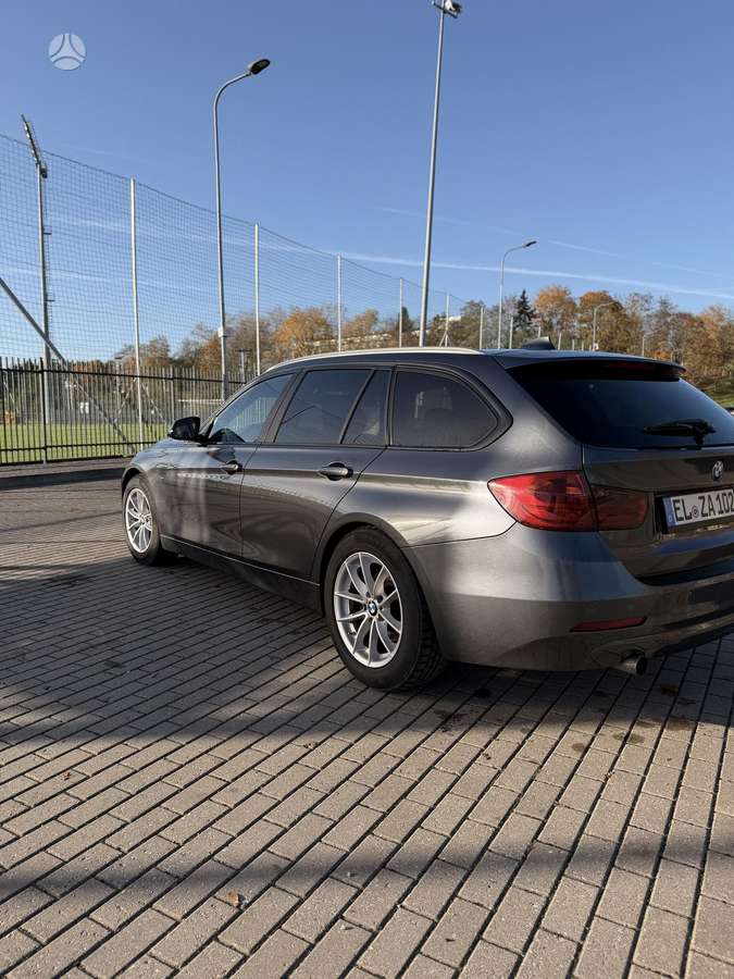 BMW 318 2013 — photo 5