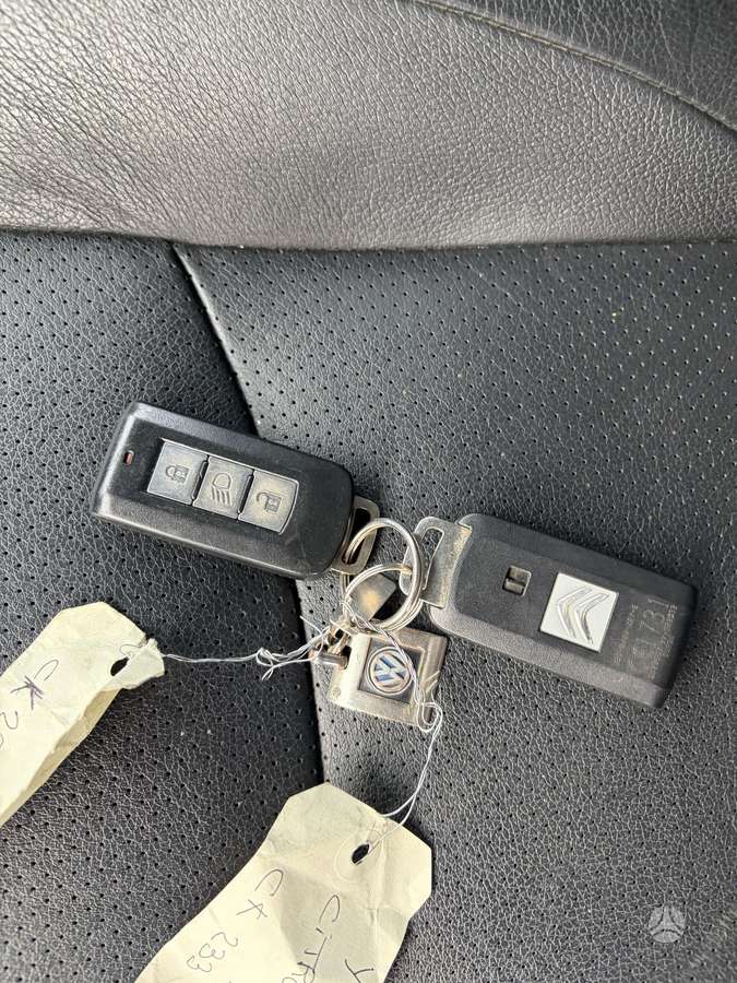 Citroen C4 2012 — photo 11