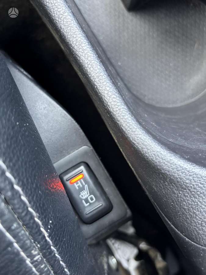 Citroen C4 2012 — photo 16